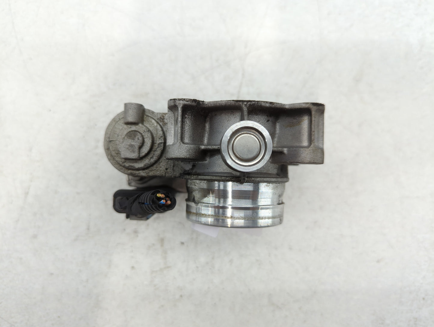 2018-2022 Chevrolet Equinox Throttle Body P/N:12671379AA Fits Fits 2016 2017 2018 2019 2020 2021 2022 OEM Used Auto Parts - 