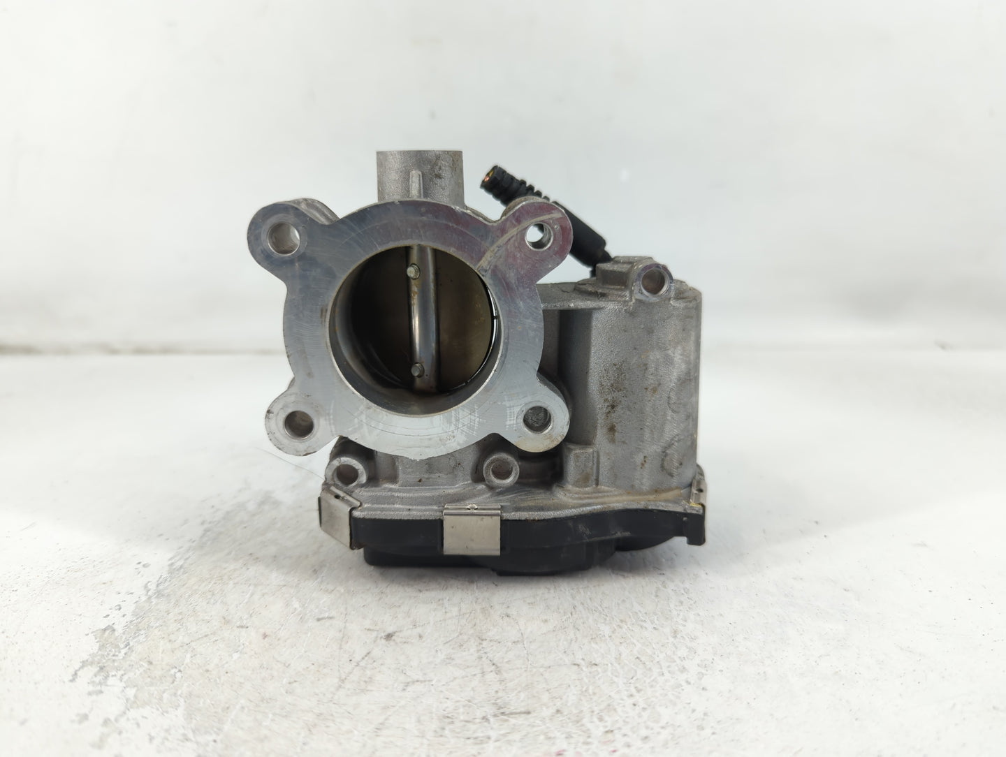 2018-2022 Chevrolet Equinox Throttle Body P/N:12671379AA Fits Fits 2016 2017 2018 2019 2020 2021 2022 OEM Used Auto Parts - 