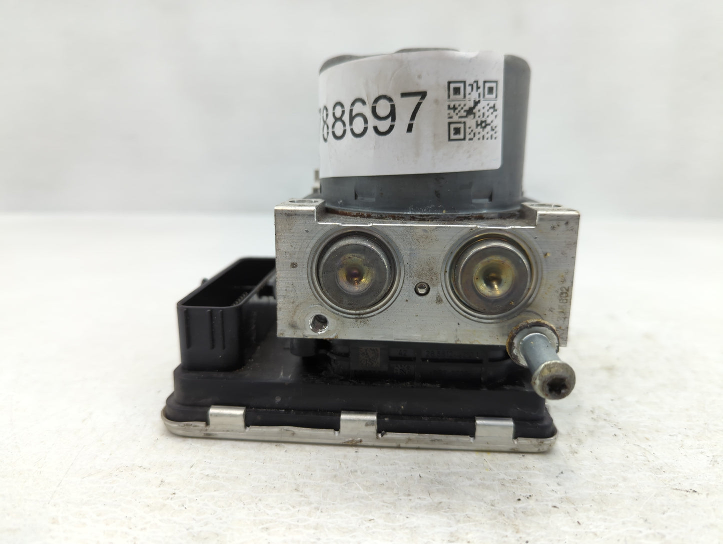 2020-2022 Chevrolet Equinox ABS Pump Control Module Replacement P/N:84825144 Fits Fits 2020 2021 2022 OEM Used Auto Parts - 
