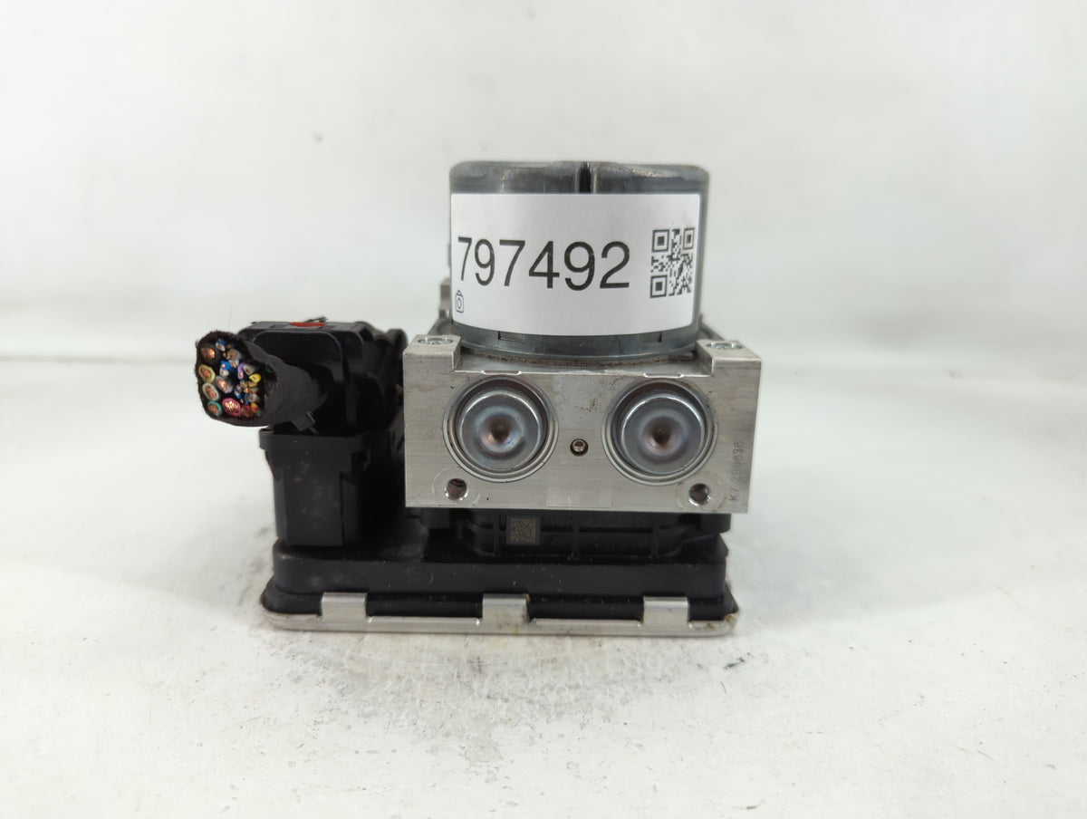 2020-2022 Chevrolet Equinox Anti-Lock Brake ABS Pump Module Actuator OEM P/N:84715330 Fits Fits 2020 2021 2022 OEM Used Auto