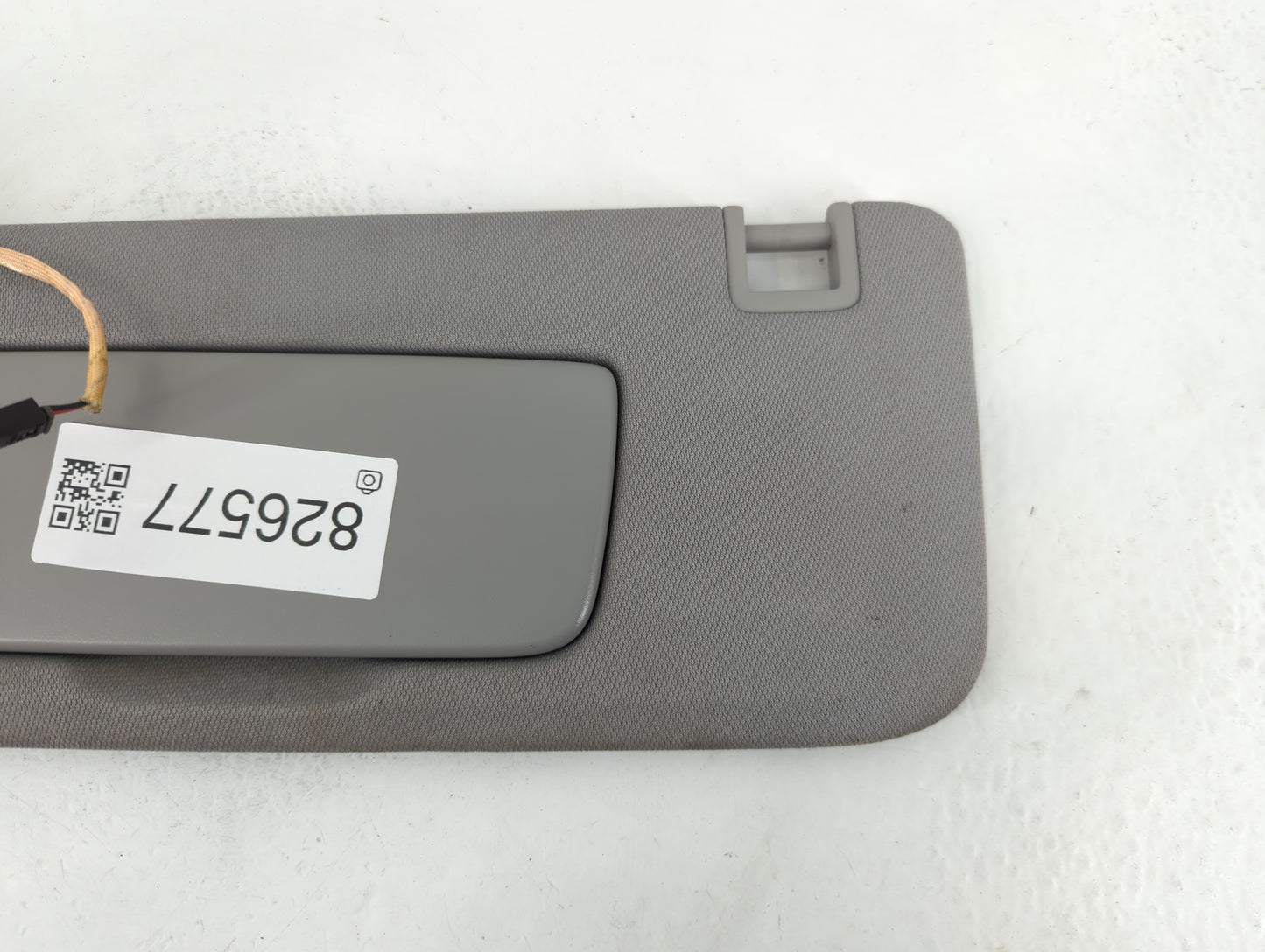 2020-2022 Chevrolet Equinox Sun Visor Shade Replacement Driver Left Mirror Fits Fits 2020 2021 2022 OEM Used Auto Parts - Oe