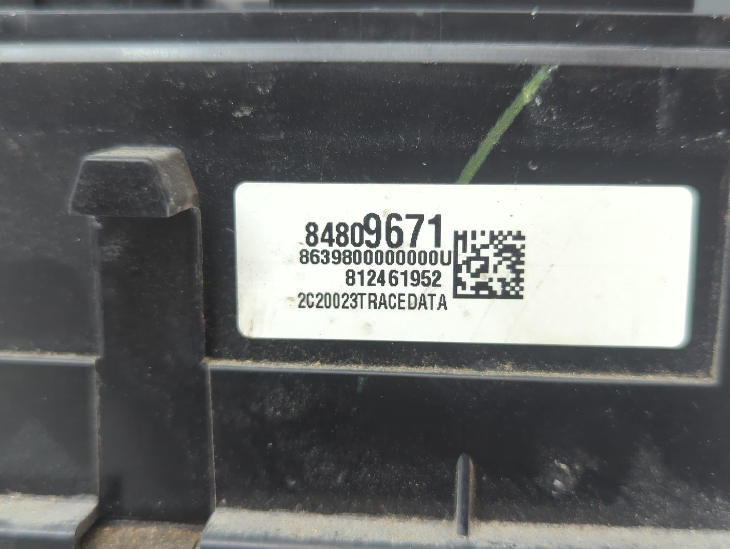 2018-2022 Chevrolet Equinox Fusebox Fuse Box Panel Relay Module P/N:84809671 Fits Fits 2018 2019 2020 2021 2022 OEM Used Aut