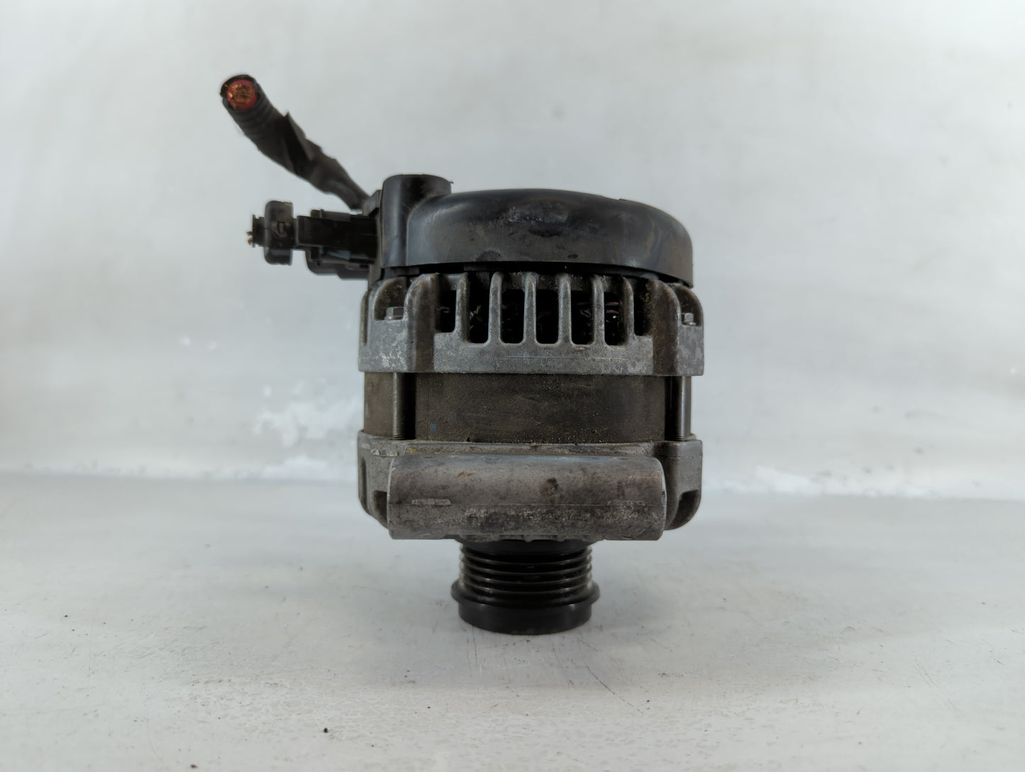2018-2022 Chevrolet Equinox Alternator Replacement Generator Charging Assembly Engine OEM P/N:0 123 312 191 13535009 Fits OE