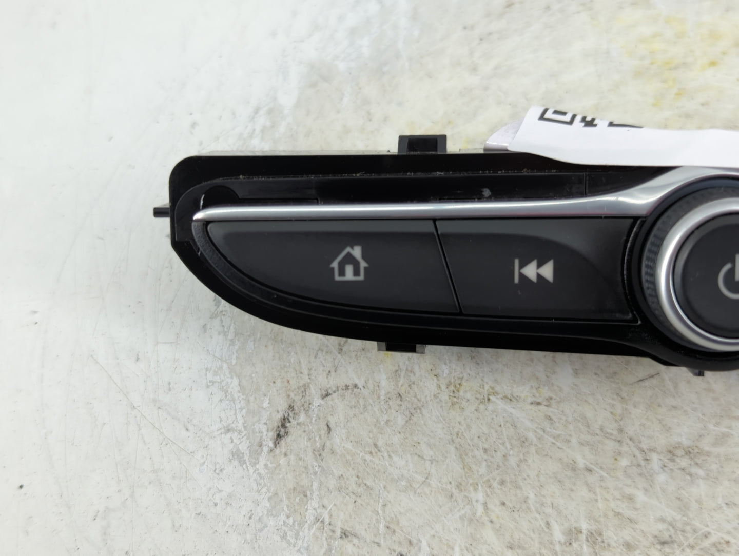 2019-2022 Chevrolet Equinox Radio AM FM Cd Player Receiver Replacement P/N:84491778 Fits Fits 2018 2019 2020 2021 2022 OEM U