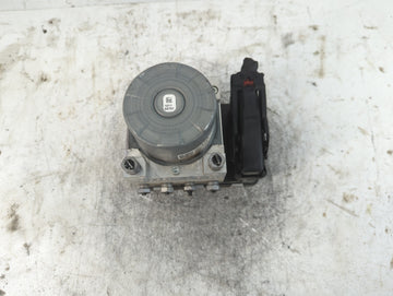 2020 Chevrolet Equinox ABS Pump Control Module Replacement P/N:84825144 Fits Fits 2021 OEM Used Auto Parts