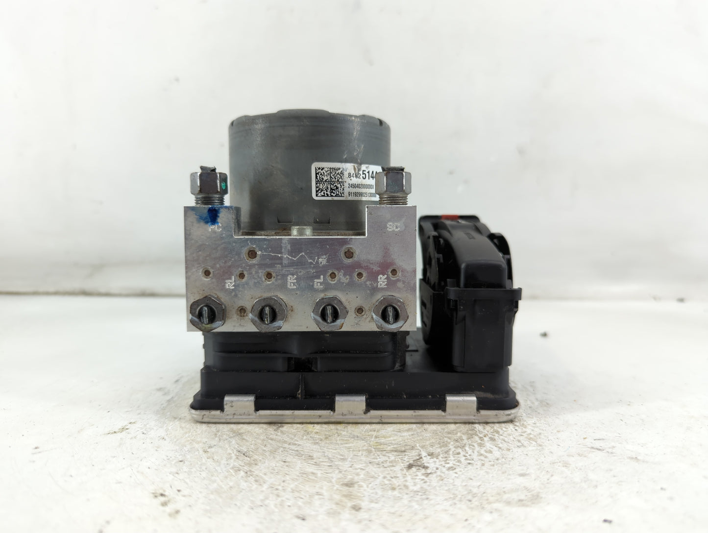 2020 Chevrolet Equinox ABS Pump Control Module Replacement P/N:84715330 846556976 Fits Fits 2021 OEM Used Auto Parts - Oemus