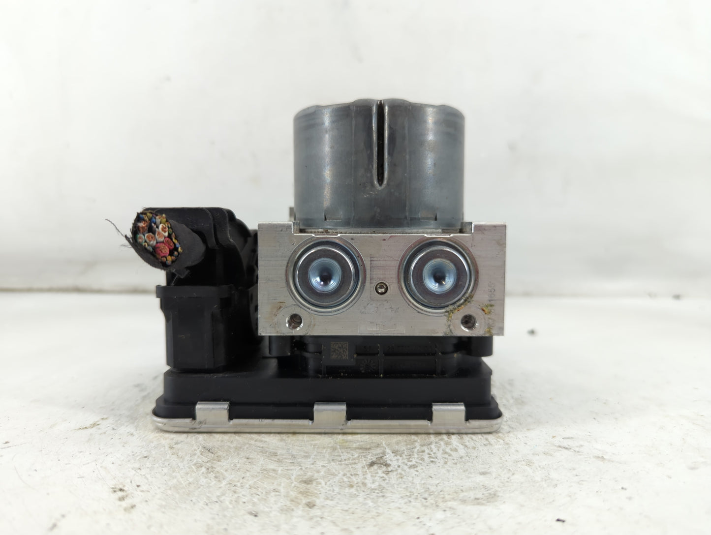 2020 Chevrolet Equinox ABS Pump Control Module Replacement P/N:84715330 846556976 Fits Fits 2021 OEM Used Auto Parts - Oemus