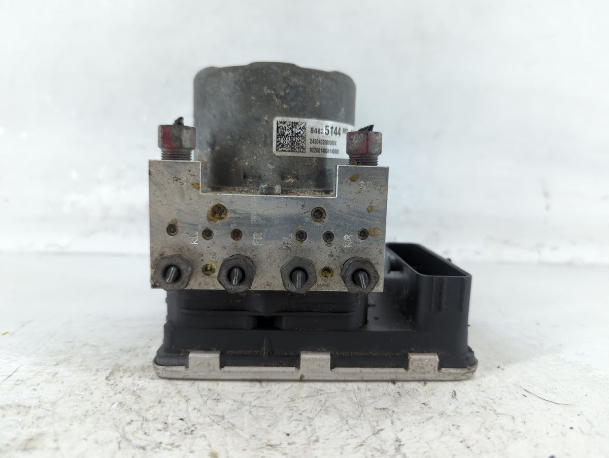 2020 Chevrolet Equinox Anti-Lock Brake ABS Pump Module Actuator OEM P/N:84825144 84715330, 846556976 Fits Fits 2021 OEM Used