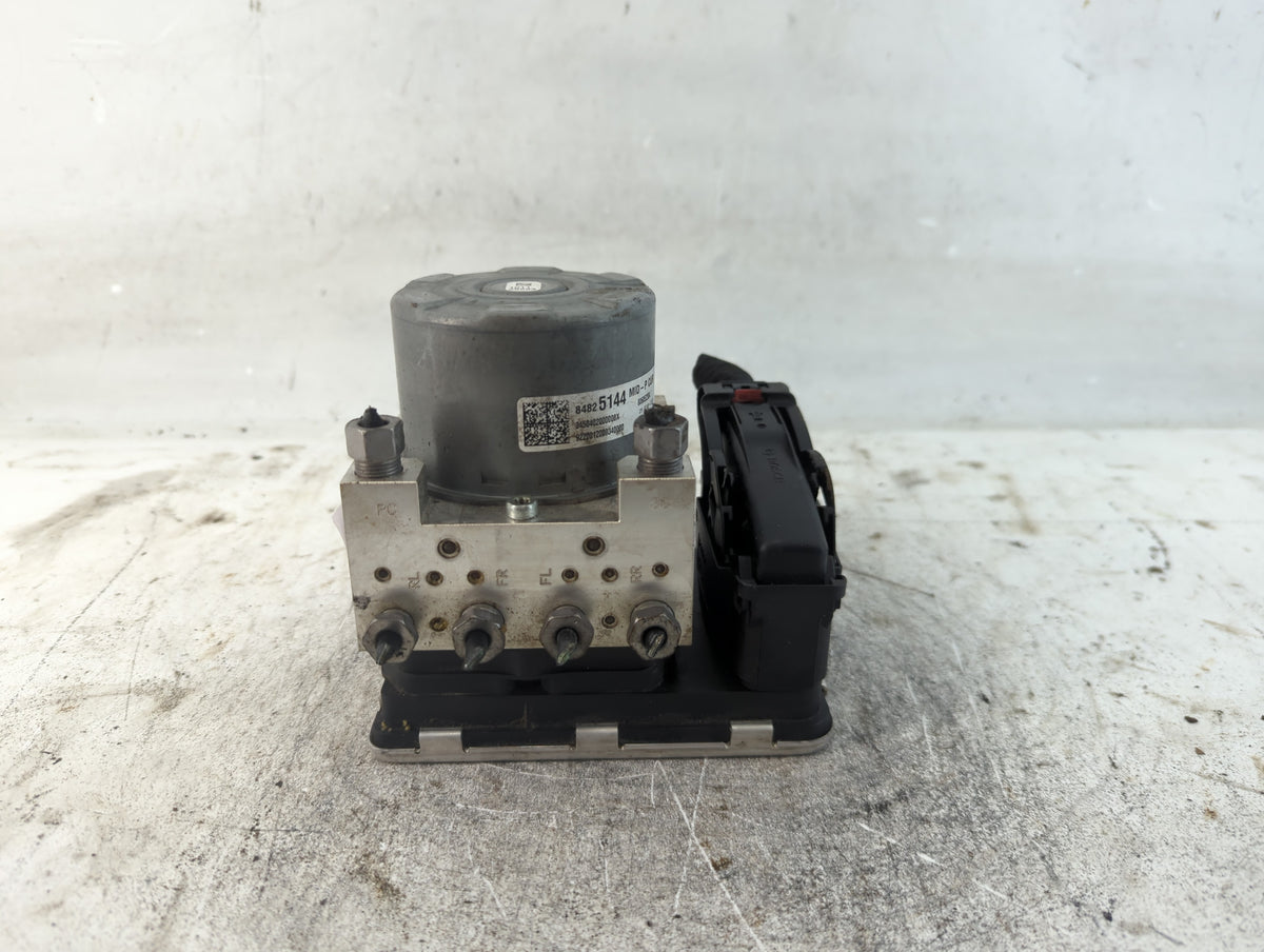 2020-2022 Chevrolet Equinox Anti-Lock Brake ABS Pump Module Actuator OEM P/N:84825144 84715330 Fits Fits 2020 2021 2022 OEM 