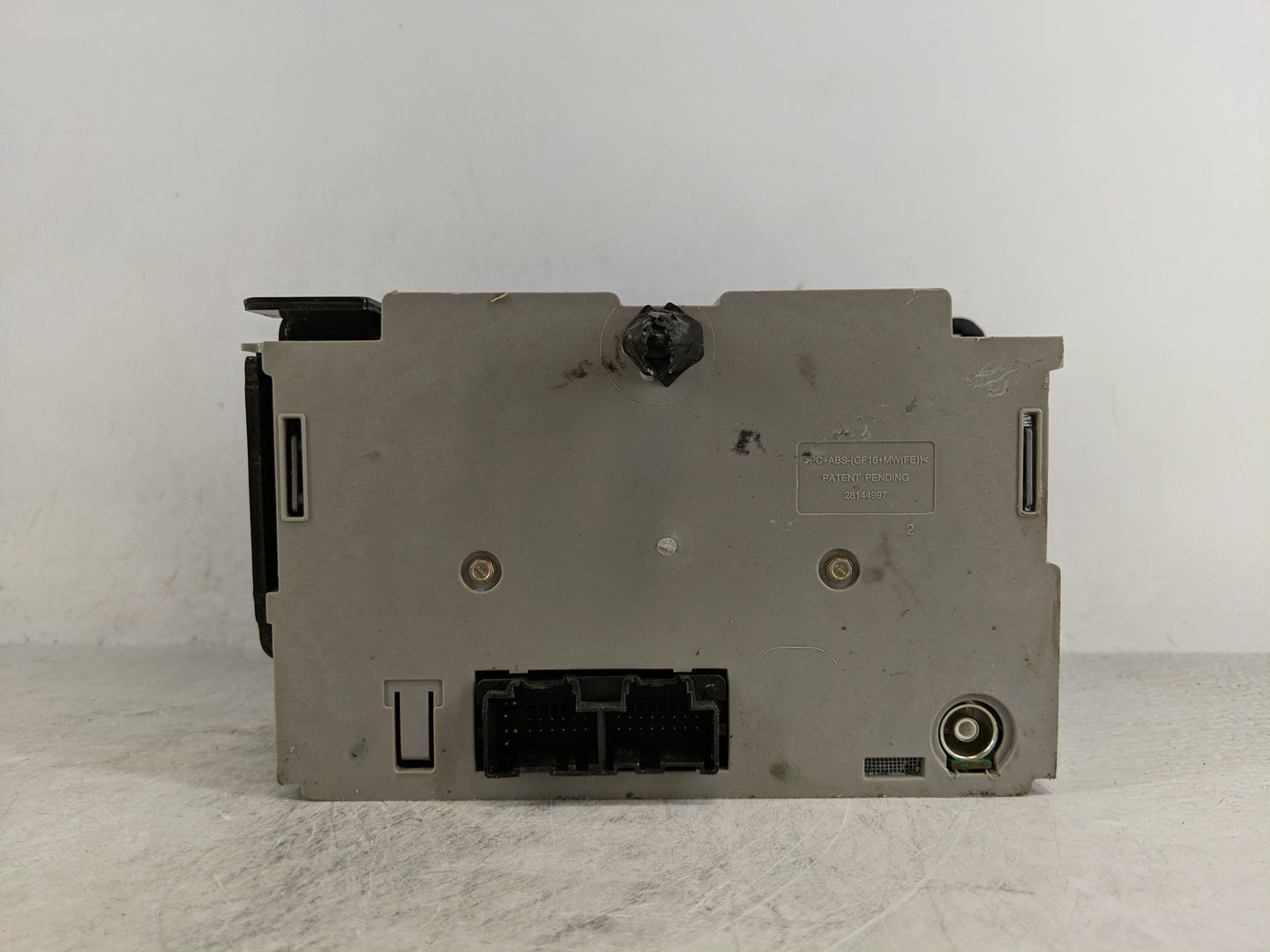2015-2021 Chevrolet Express 2500 Radio AM FM Cd Player Receiver Replacement P/N:23475277 Fits OEM Used Auto Parts - Oemuseda