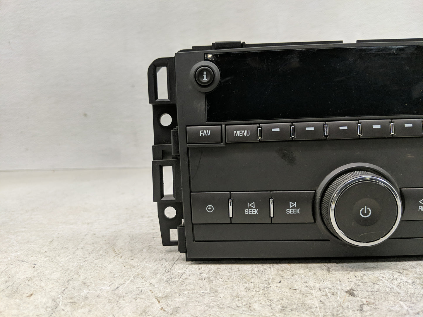 2015-2021 Chevrolet Express 2500 Radio AM FM Cd Player Receiver Replacement P/N:23475279 Fits OEM Used Auto Parts - Oemuseda