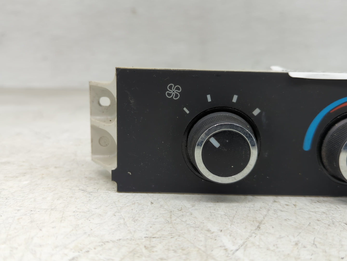 2008-2021 Chevrolet Express 2500 Climate Control Module Temperature AC/Heater Replacement Fits OEM Used Auto Parts - Oemused