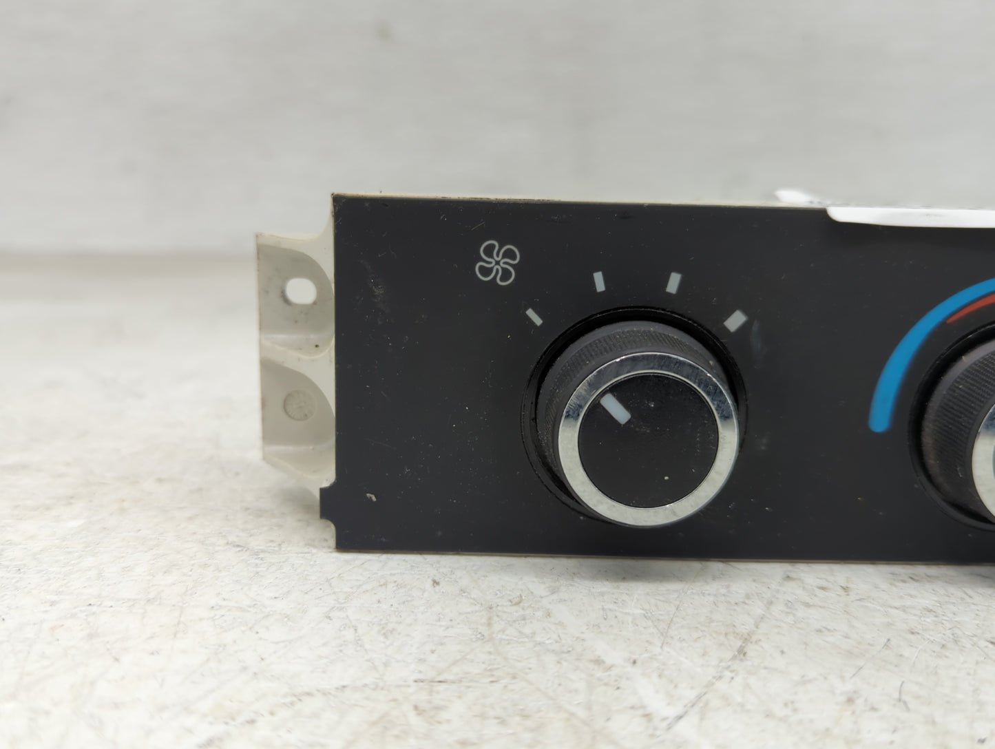 2008-2021 Chevrolet Express 2500 Climate Control Module Temperature AC/Heater Replacement Fits OEM Used Auto Parts - Oemused