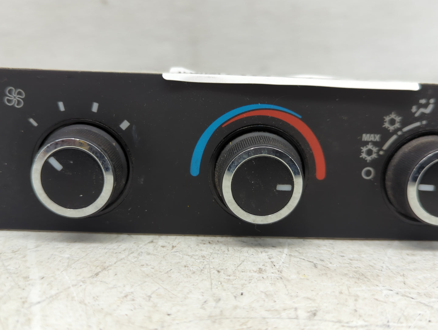 2008-2021 Chevrolet Express 2500 Climate Control Module Temperature AC/Heater Replacement Fits OEM Used Auto Parts - Oemused