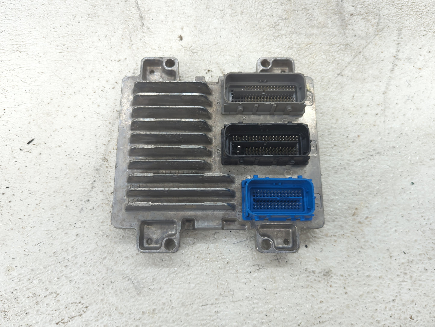 2017-2020 Chevrolet Express 2500 PCM Engine Control Computer ECU ECM PCU OEM P/N:12697718 Fits Fits 2017 2018 2019 2020 2021