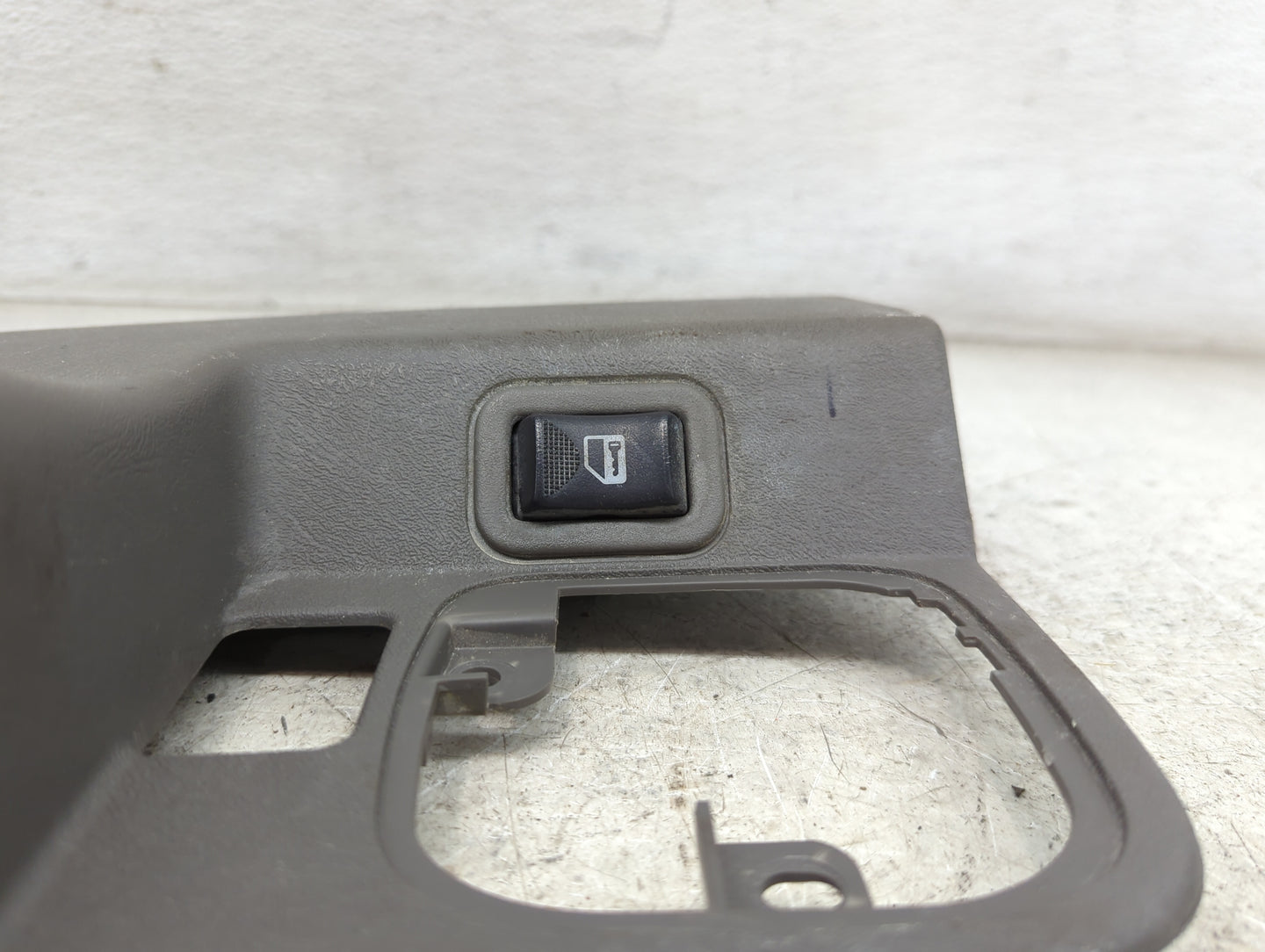 2008-2021 Chevrolet Express 2500 Master Power Window Switch Replacement Driver Side Left P/N:84074346 183126556 Fits OEM Use