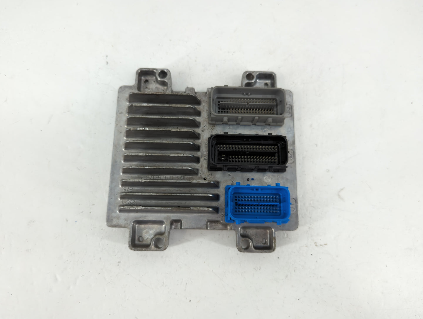 2017-2020 Chevrolet Express 3500 PCM Engine Control Computer ECU ECM PCU OEM P/N:12697718 Fits Fits 2017 2018 2019 2020 2021