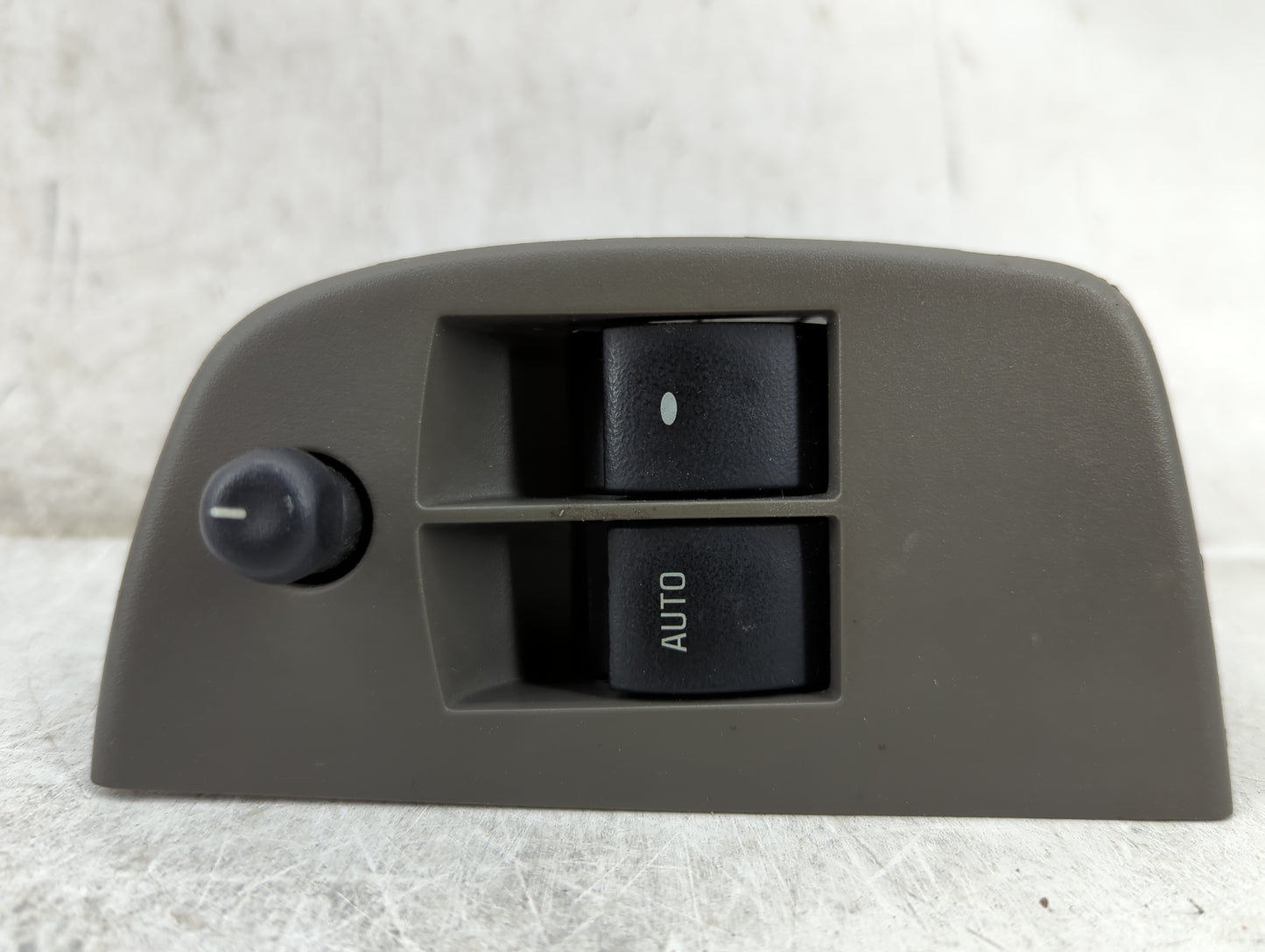 2008-2021 Chevrolet Express 3500 Master Power Window Switch Replacement Driver Side Left P/N:20945027 8407867 Fits OEM Used 