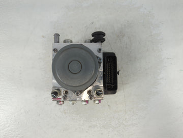 2017-2020 Chevrolet Impala ABS Pump Control Module Replacement P/N:84605919 Fits Fits 2017 2018 2019 2020 OEM Used Auto Parts