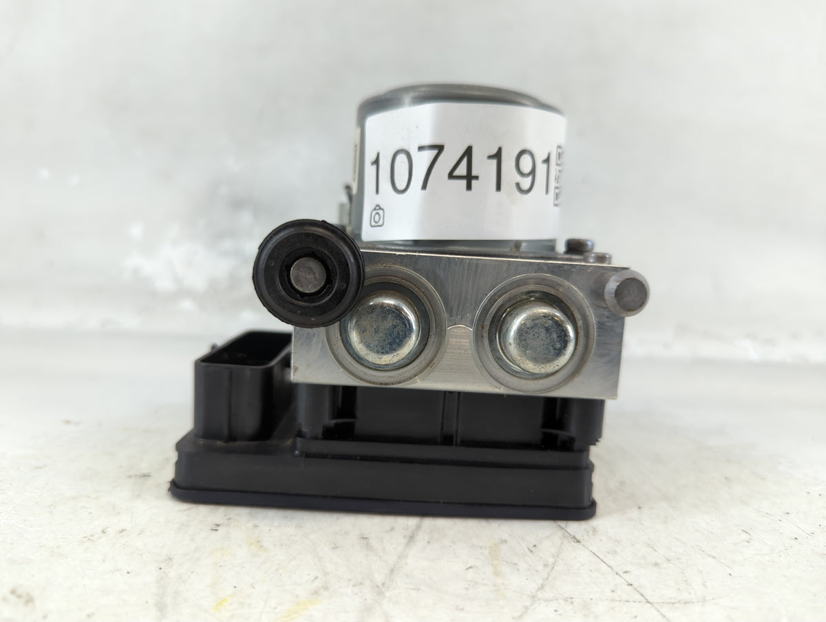 2017-2020 Chevrolet Impala Anti-Lock Brake ABS Pump Module Actuator OEM P/N:84605919 Fits Fits 2017 2018 2019 2020 OEM Used 