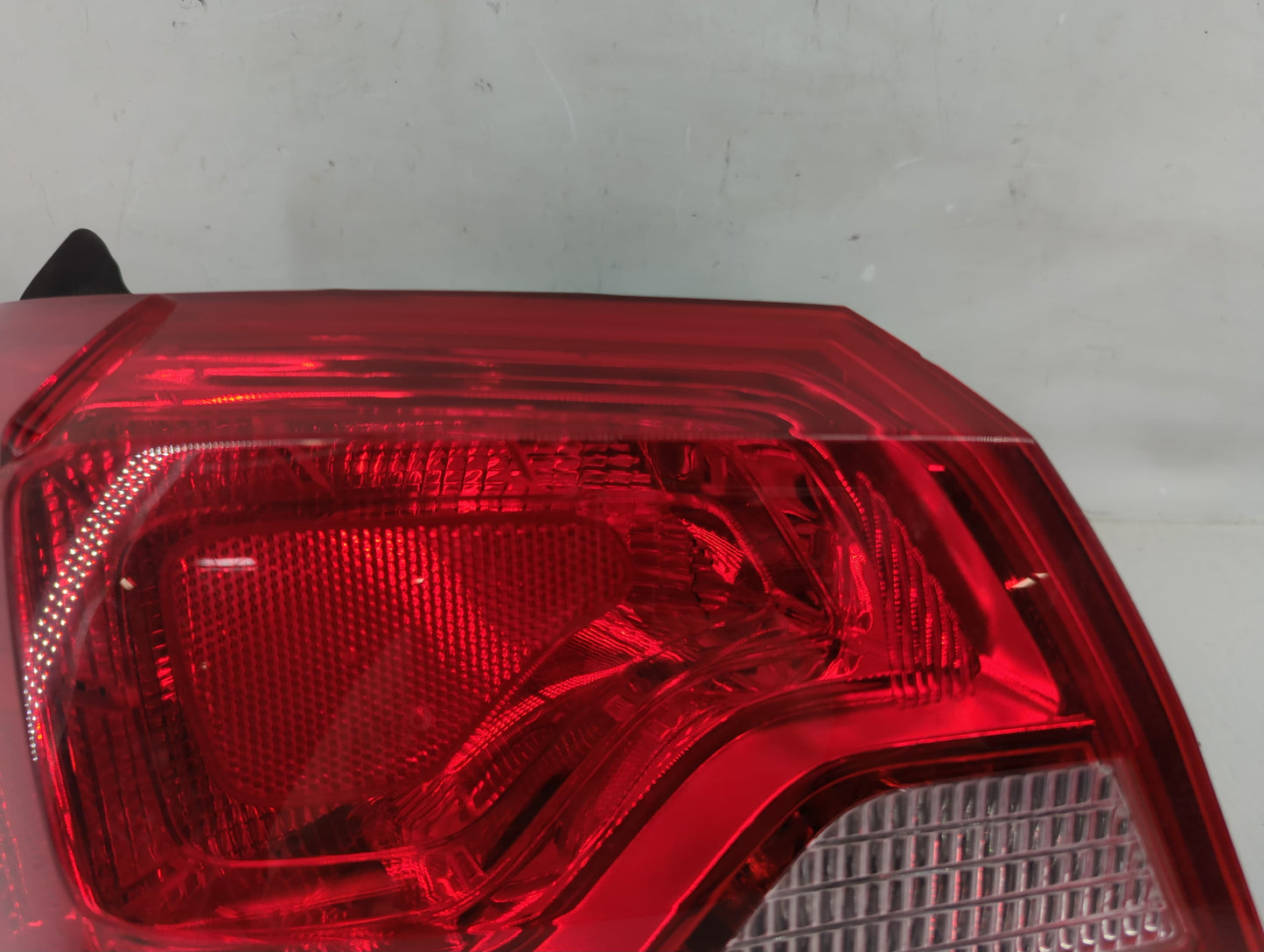 2014-2020 Chevrolet Impala Tail Light Assembly Driver Left OEM Fits Fits 2014 2015 2016 2017 2018 2019 2020 OEM Used Auto Pa
