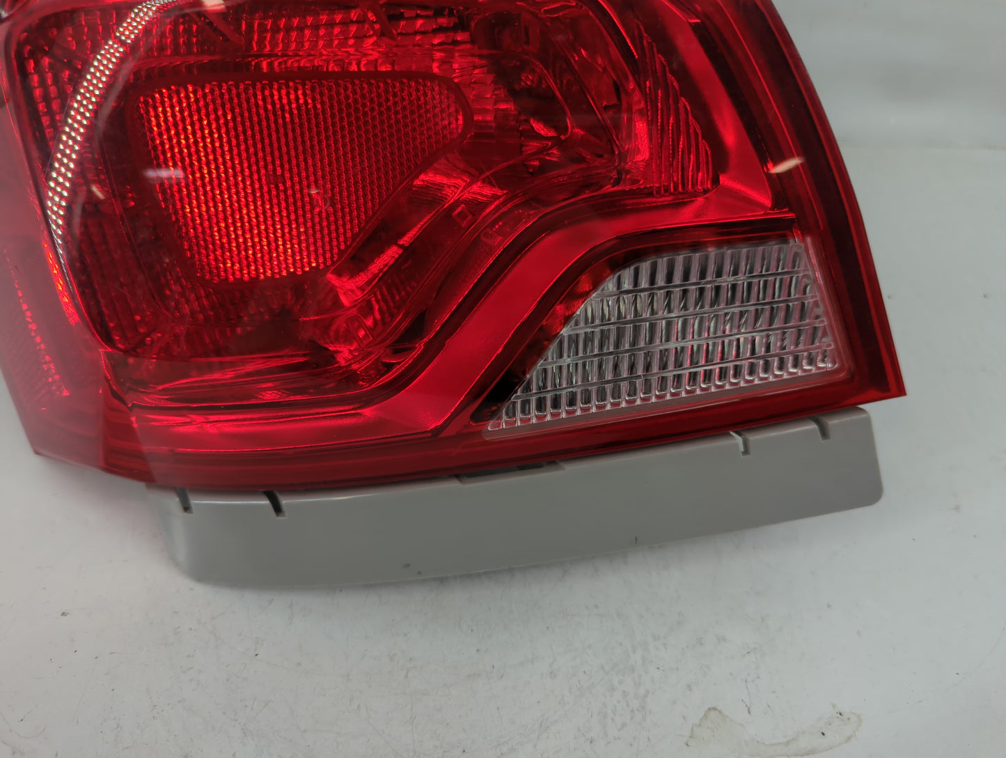 2014-2020 Chevrolet Impala Tail Light Assembly Driver Left OEM Fits Fits 2014 2015 2016 2017 2018 2019 2020 OEM Used Auto Pa