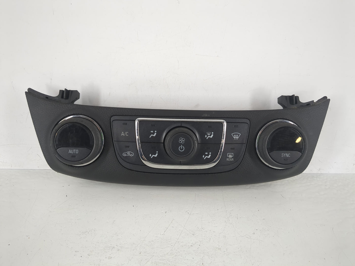 2014-2020 Chevrolet Impala Climate Control Module Temperature AC/Heater Replacement P/N:84429867 Fits OEM Used Auto Parts - 