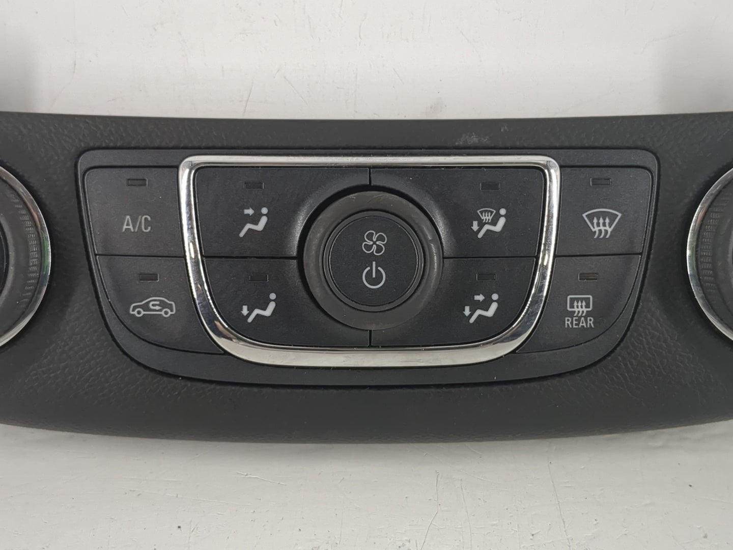 2014-2020 Chevrolet Impala Climate Control Module Temperature AC/Heater Replacement P/N:84429867 Fits OEM Used Auto Parts - 