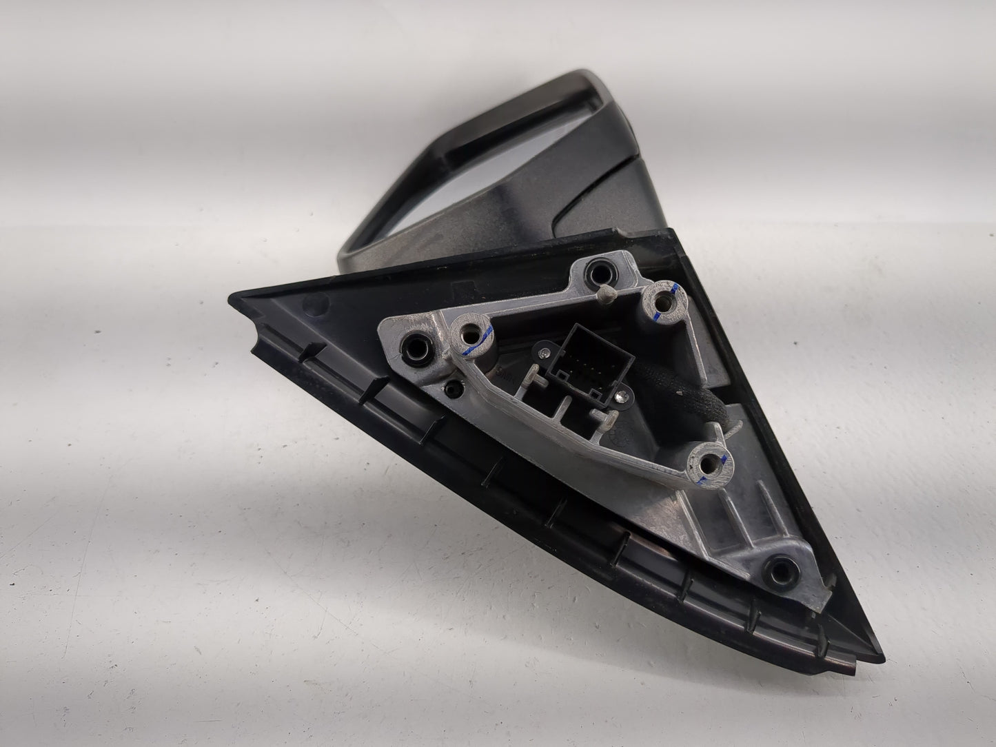 2018-2020 Chevrolet Impala Passenger Side View Mirror - Right Door Mirror OEM Used - Oemusedautoparts1.com