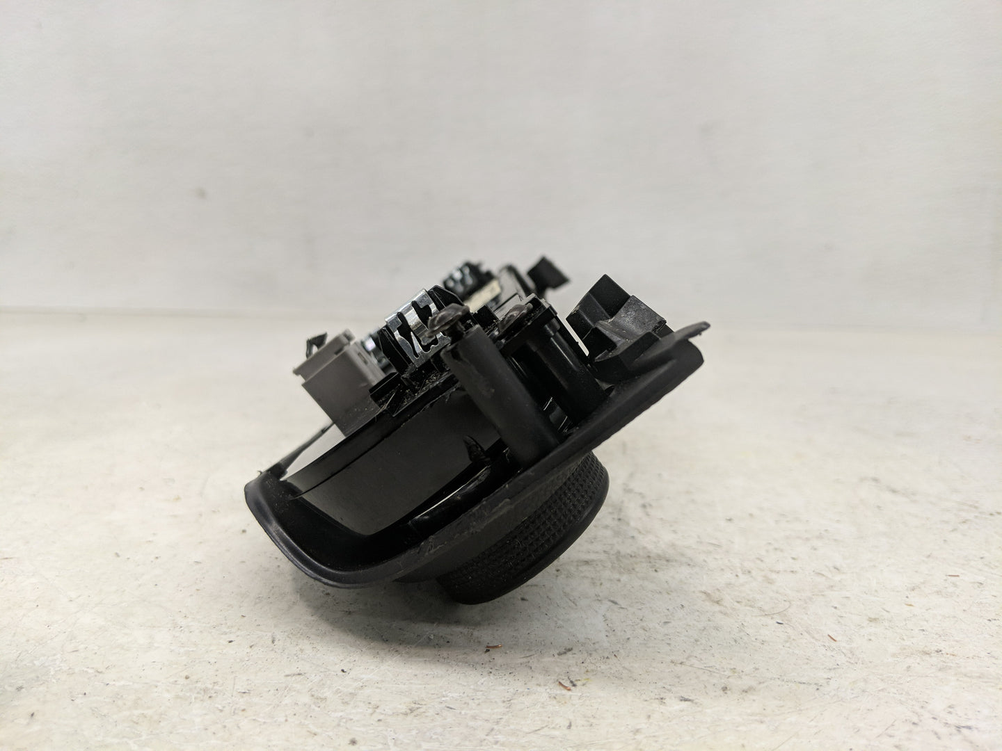 2014-2020 Chevrolet Impala Climate Control Module Temperature AC/Heater Replacement P/N:000235226 84429867 Fits OEM Used Aut