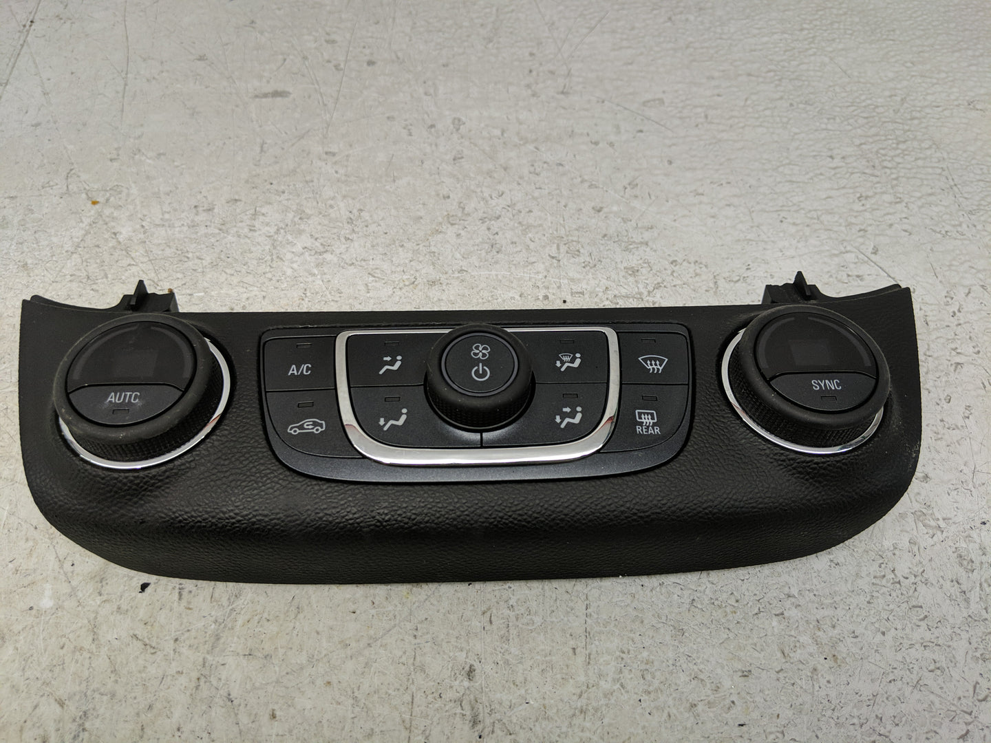2014-2020 Chevrolet Impala Climate Control Module Temperature AC/Heater Replacement P/N:000235226 84429867 Fits OEM Used Aut