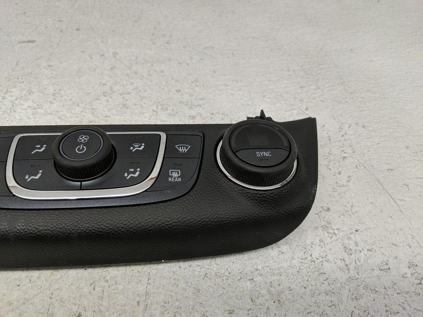 2014-2020 Chevrolet Impala Climate Control Module Temperature AC/Heater Replacement P/N:000235226 84429867 Fits OEM Used Aut
