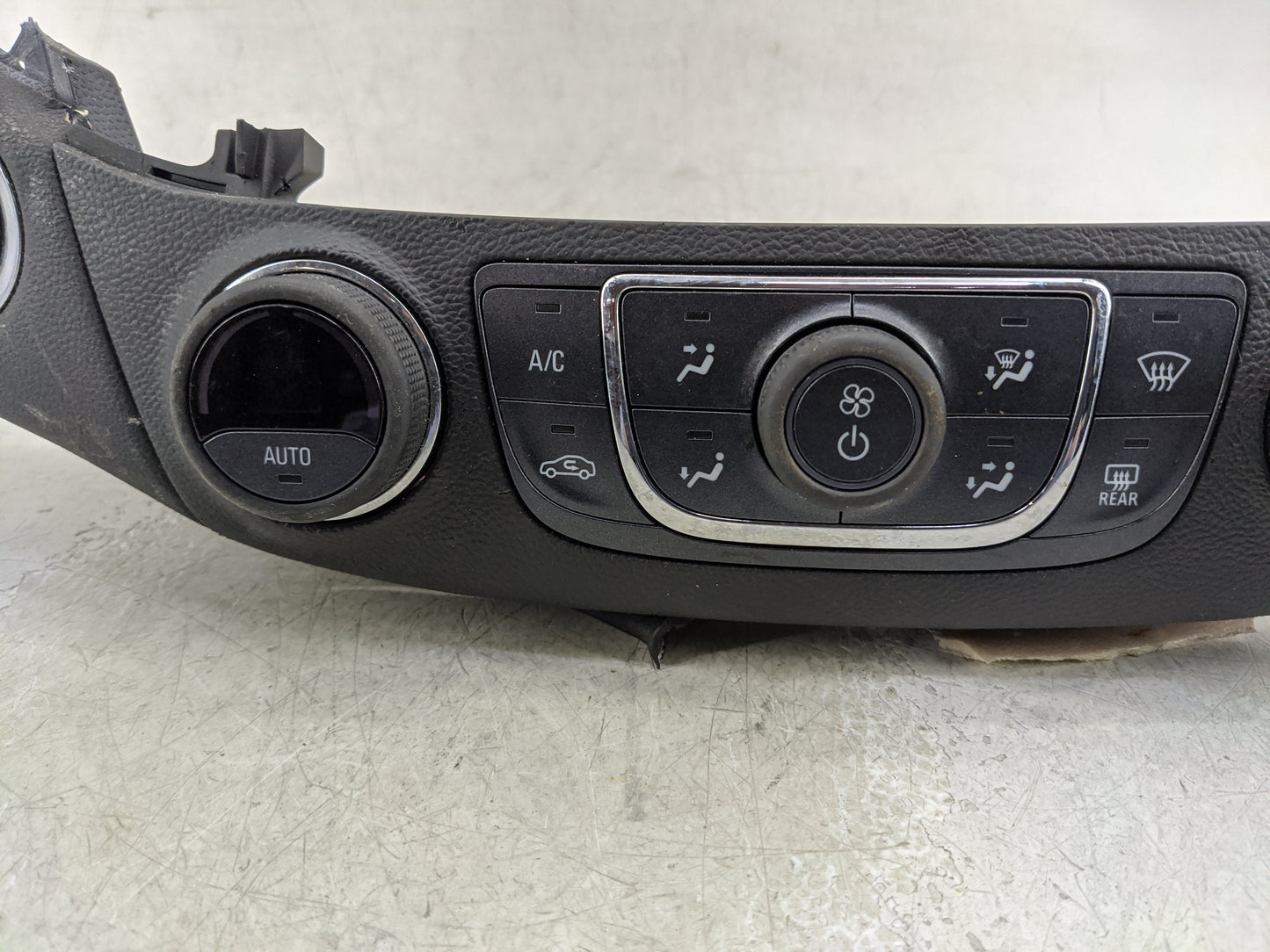 2014-2020 Chevrolet Impala Climate Control Module Temperature AC/Heater Replacement P/N:000235226 84429867 Fits OEM Used Aut