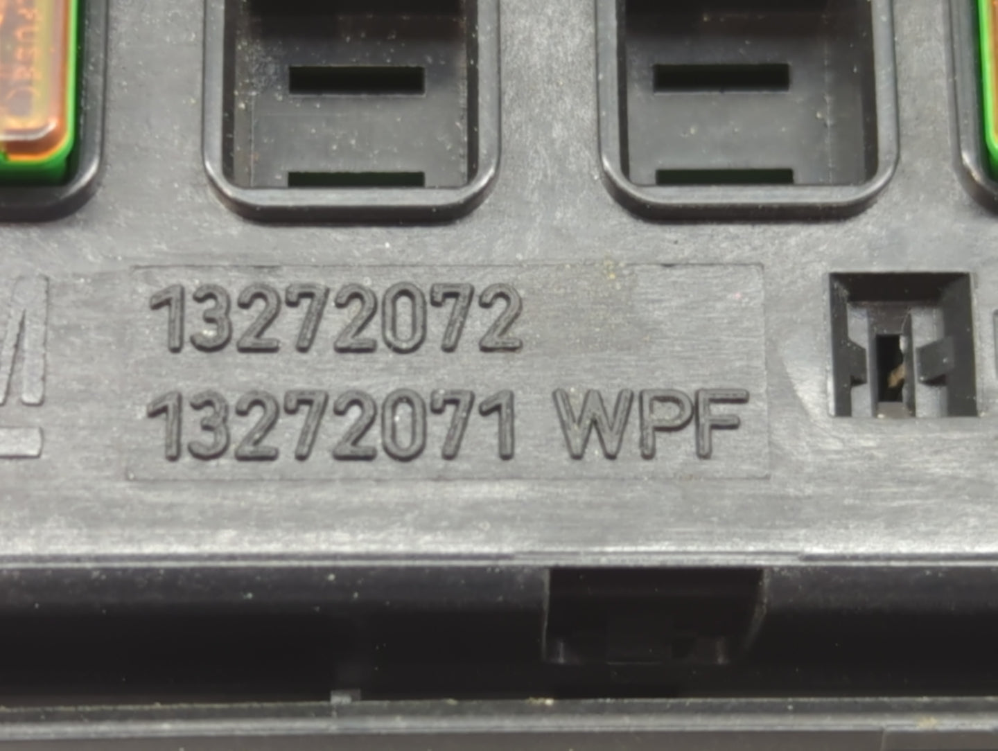 2016-2020 Chevrolet Impala Fusebox Fuse Box Panel Relay Module P/N:13272071 13272072 Fits Fits 2016 2017 2018 2019 2020 OEM 