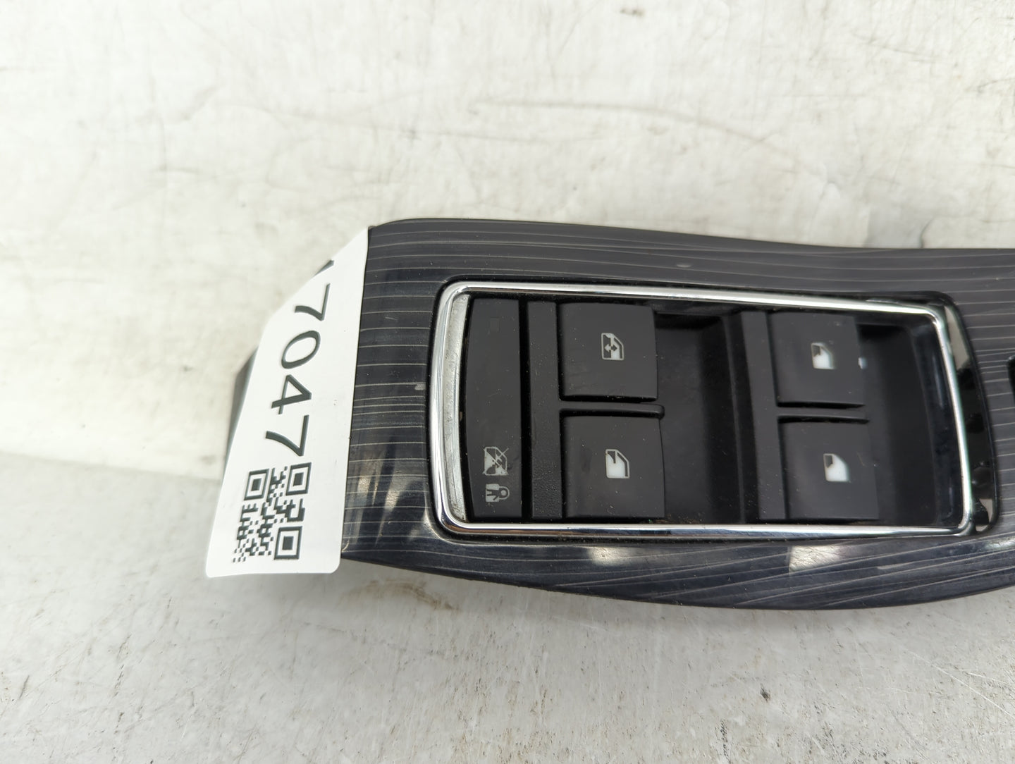 2014-2020 Chevrolet Impala Master Power Window Switch Replacement Driver Side Left P/N:22819398 Fits OEM Used Auto Parts - O