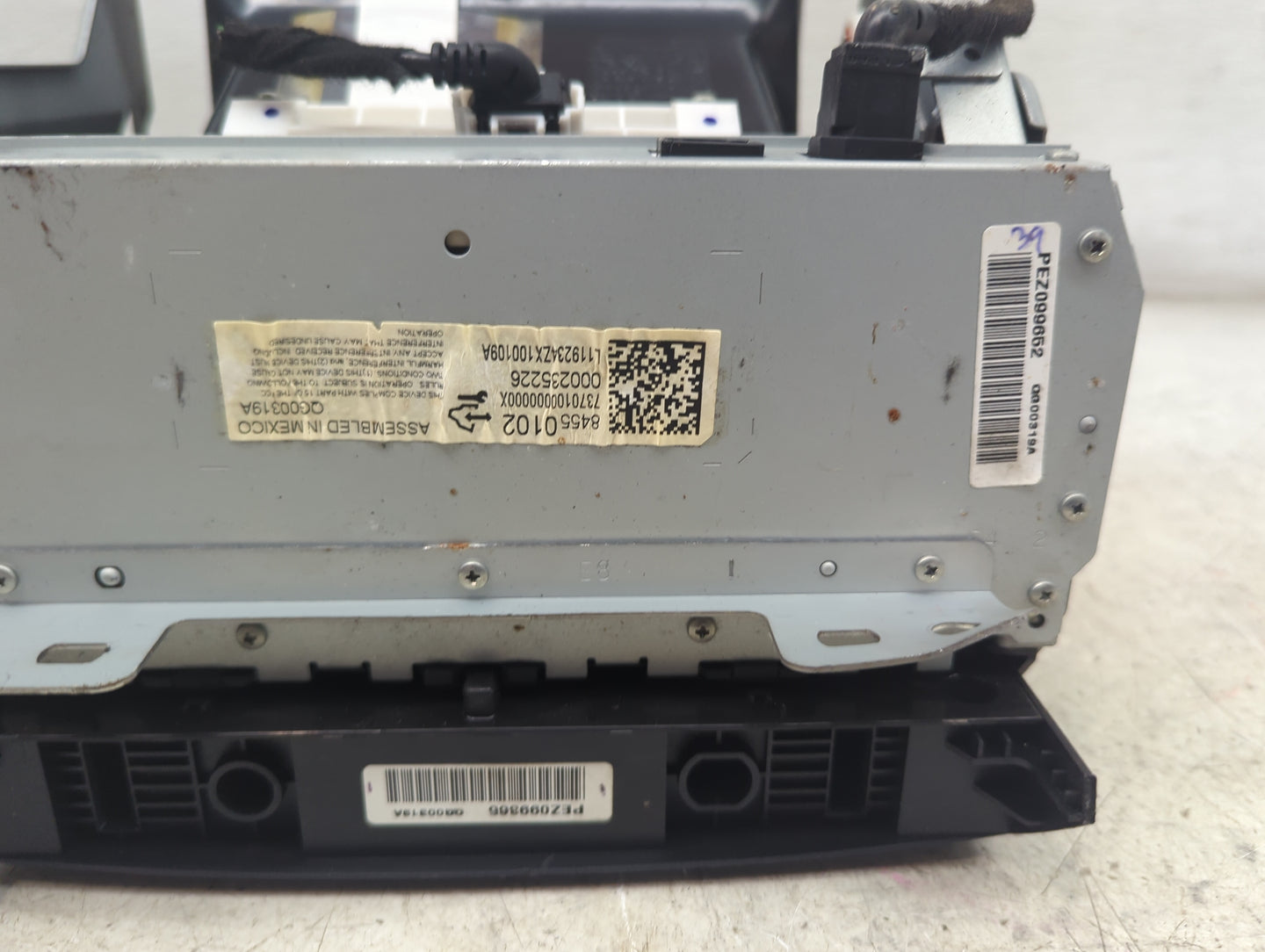 2018-2020 Chevrolet Impala Radio AM FM Cd Player Receiver Replacement P/N:84550102 QC00319A Fits Fits 2018 2019 2020 2021 OE