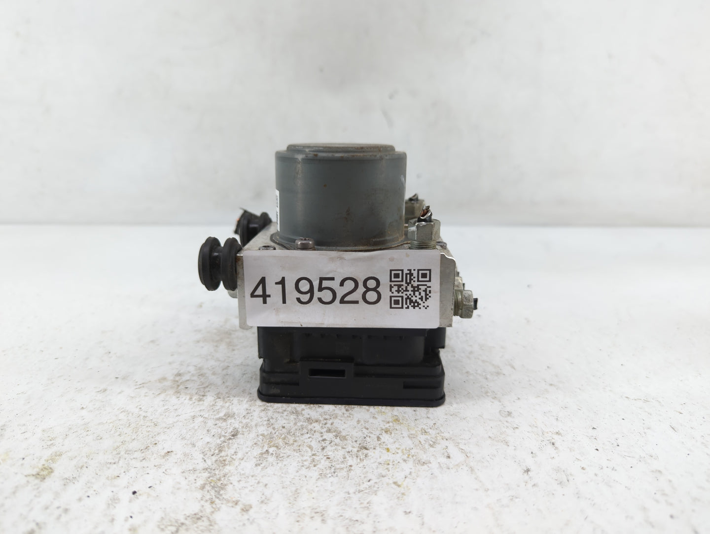 2017-2020 Chevrolet Impala ABS Pump Control Module Replacement P/N:84605919 84314306, 84020433 Fits Fits 2017 2018 2019 2020