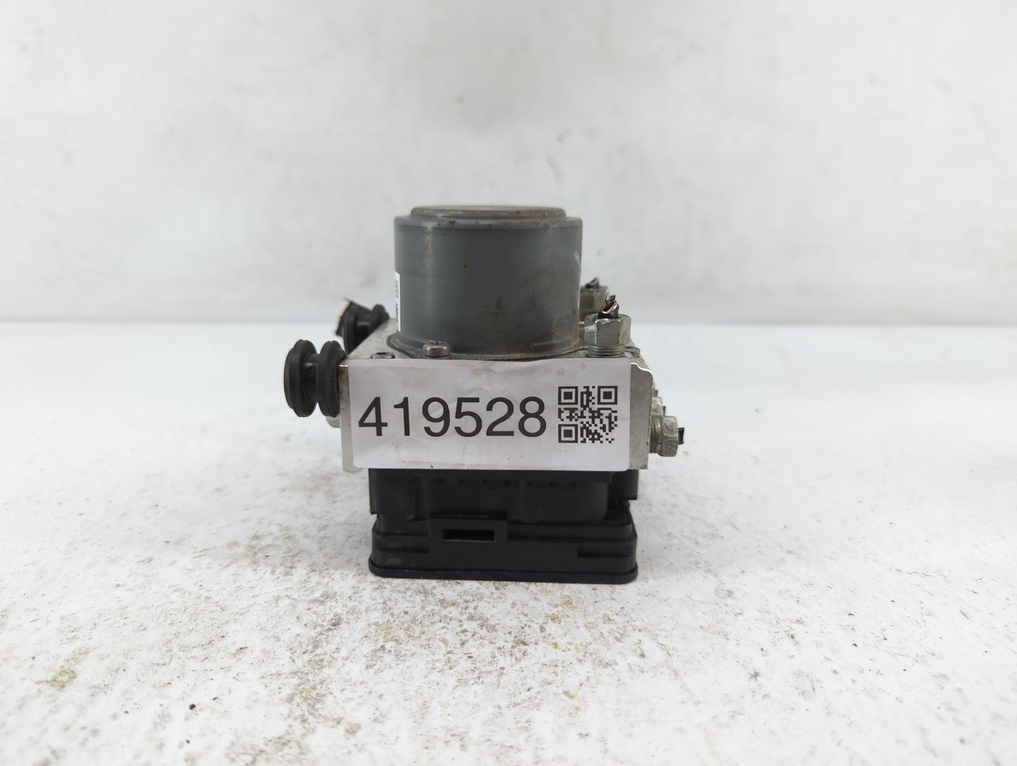 2017-2020 Chevrolet Impala ABS Pump Control Module Replacement P/N:84605919 84314306, 84020433 Fits Fits 2017 2018 2019 2020