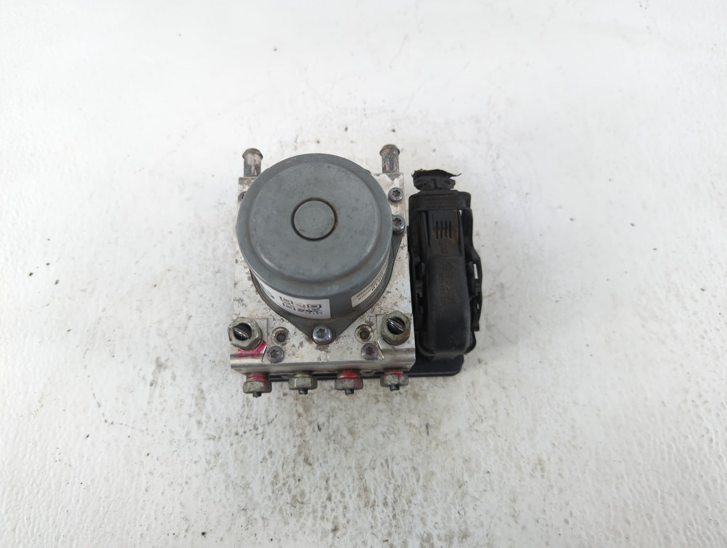 2017-2020 Chevrolet Impala ABS Pump Control Module Replacement P/N:84605919 Fits Fits 2017 2018 2019 2020 OEM Used Auto Part