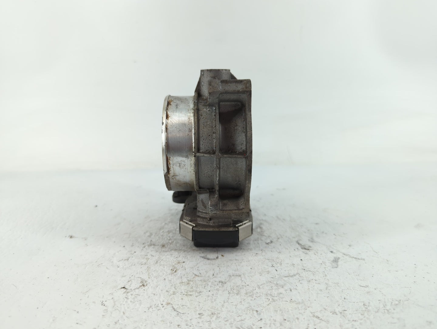 2012-2020 Chevrolet Impala Throttle Body P/N:12670981AA Fits Fits 2012 2013 2014 2015 2016 2017 2018 2019 2020 2021 2022 OEM