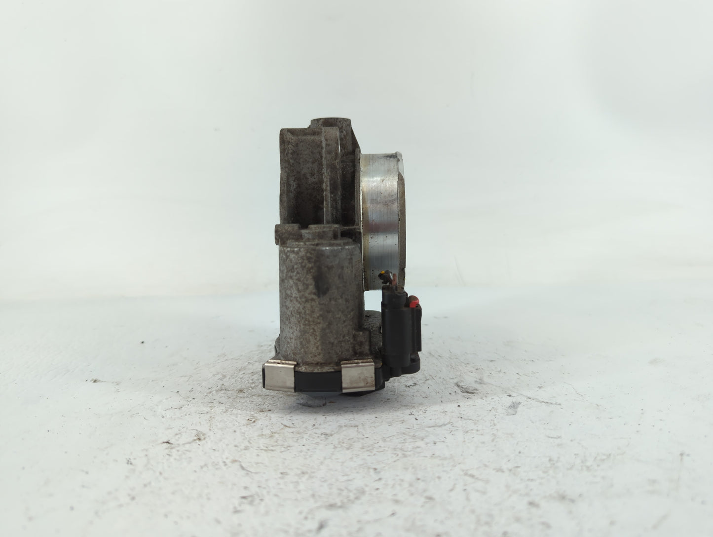 2012-2020 Chevrolet Impala Throttle Body P/N:12670981AA Fits Fits 2012 2013 2014 2015 2016 2017 2018 2019 2020 2021 2022 OEM