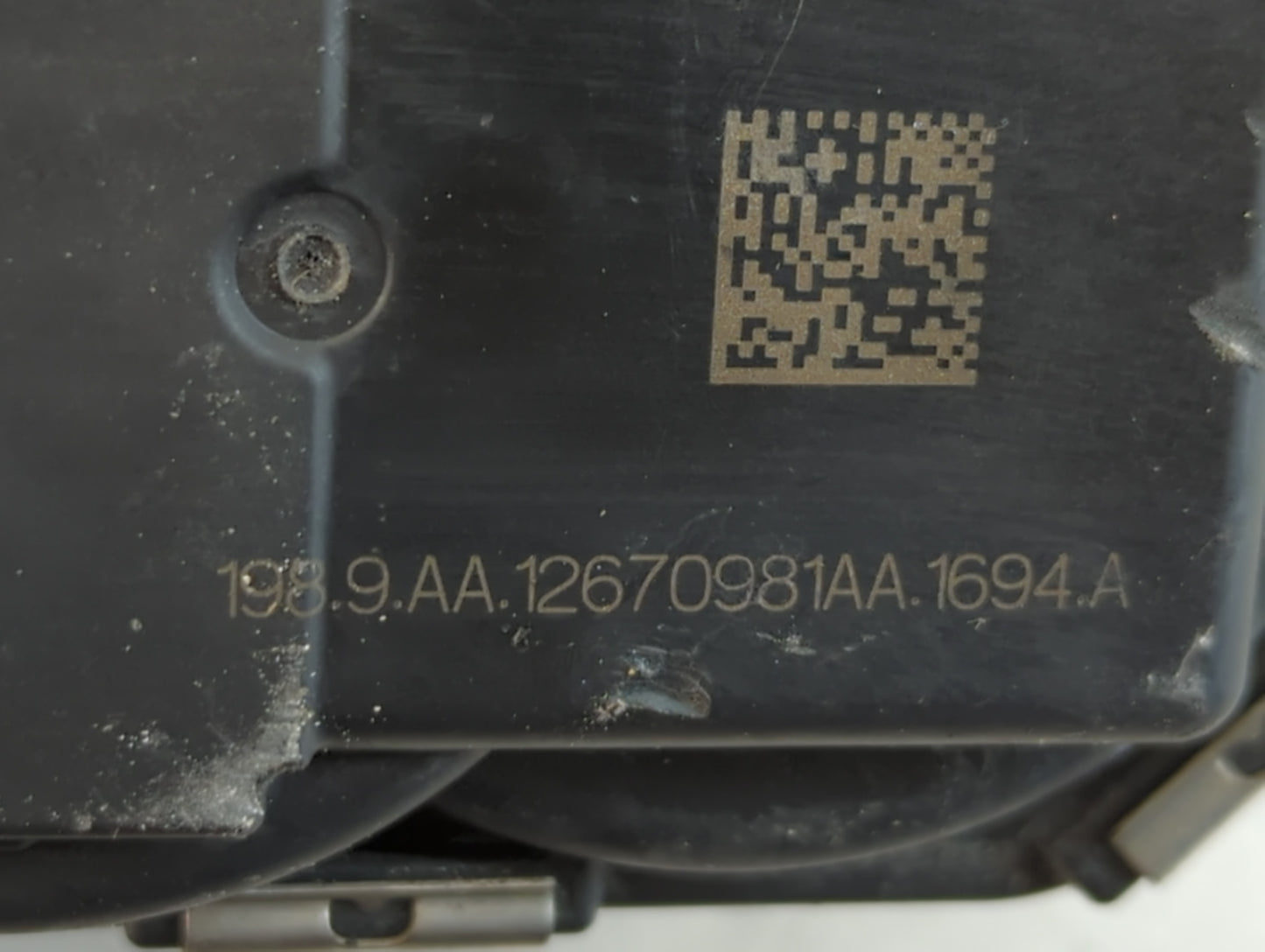 2012-2020 Chevrolet Impala Throttle Body P/N:12670981AA Fits Fits 2012 2013 2014 2015 2016 2017 2018 2019 2020 2021 2022 OEM