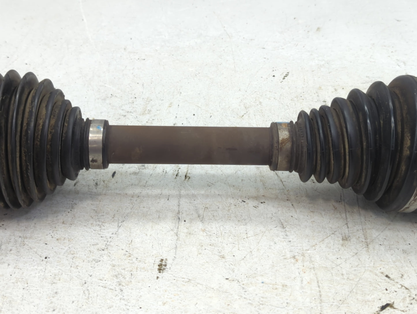 2014-2020 Chevrolet Impala Axle Shaft Front Passenger Cv C/v - Oemusedautoparts1.com