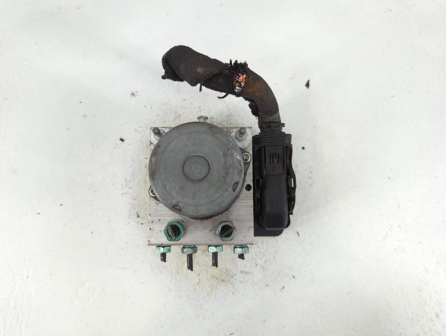 2019-2021 Chevrolet Malibu ABS Pump Control Module Replacement P/N:065055766 8450 1623 Fits Fits 2019 2020 2021 OEM Used Aut
