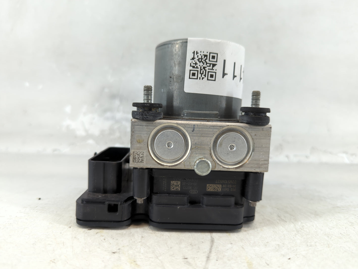 2019-2021 Chevrolet Malibu ABS Pump Control Module Replacement P/N:84501623 Fits Fits 2019 2020 2021 OEM Used Auto Parts - O