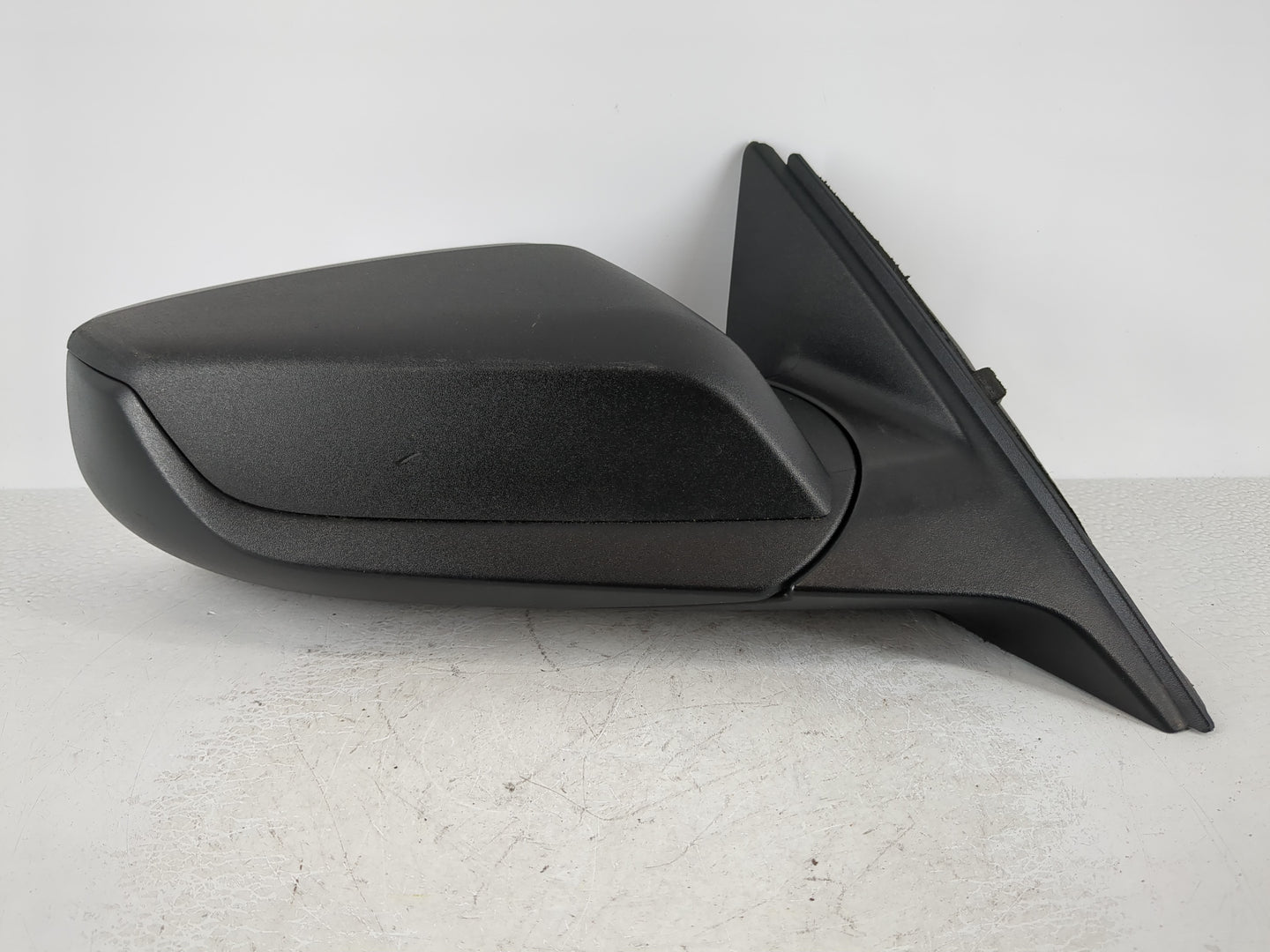 2020 Chevrolet Malibu Side Mirror Replacement Passenger Right View Door Mirror P/N:84705603 Fits OEM Used Auto Parts - Oemus