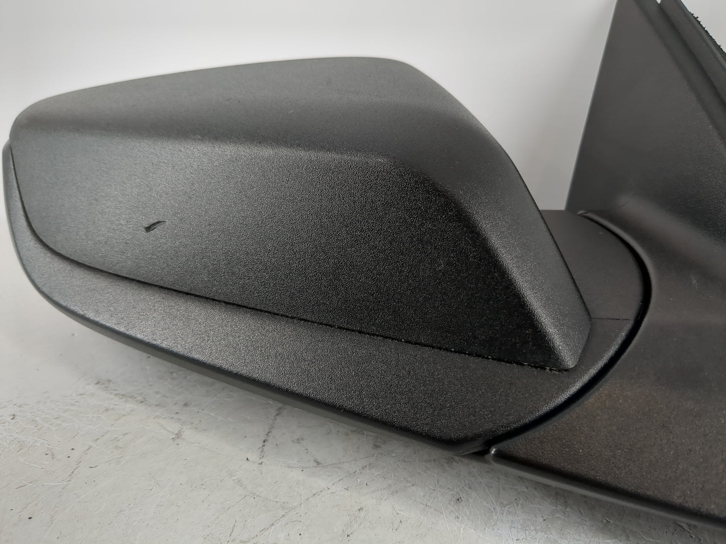 2020 Chevrolet Malibu Side Mirror Replacement Passenger Right View Door Mirror P/N:84705603 Fits OEM Used Auto Parts - Oemus