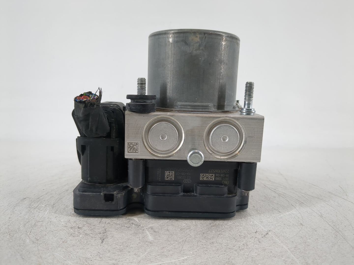 2019-2021 Chevrolet Malibu ABS Pump Control Module Replacement P/N:8450 1623 065055766 Fits Fits 2019 2020 2021 OEM Used Aut