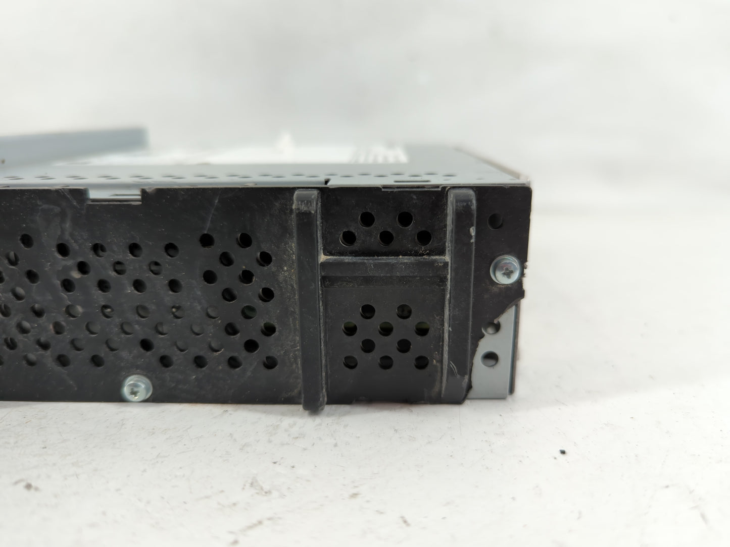 2019-2021 Chevrolet Malibu Radio AM FM Cd Player Receiver Replacement P/N:84691615 Fits Fits 2019 2020 2021 2022 OEM Used Au