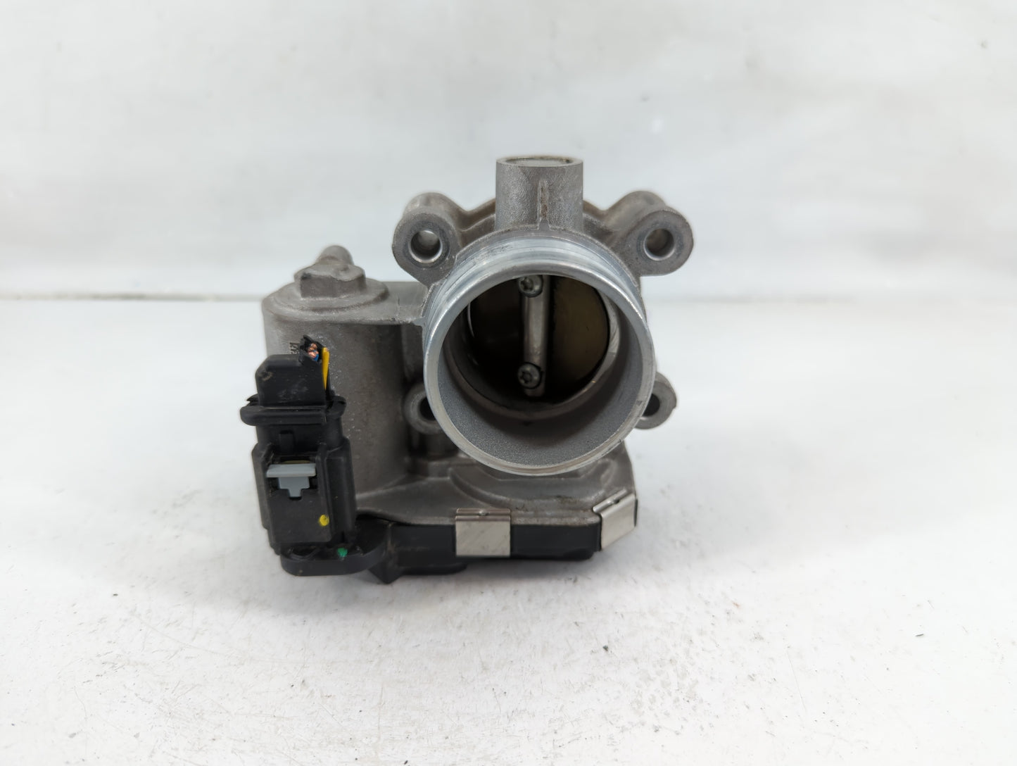 2016-2021 Chevrolet Malibu Throttle Body P/N:12671379AA Fits Fits 2016 2017 2018 2019 2020 2021 2022 OEM Used Auto Parts - O